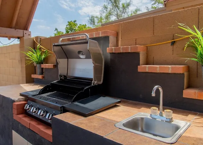 Heated Pool Comfy King Queen Bbq *